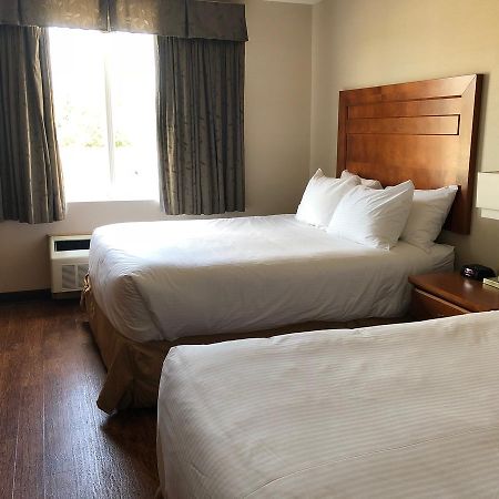 St. Albert Inn & Suites Saint Albert Zewnętrze zdjęcie